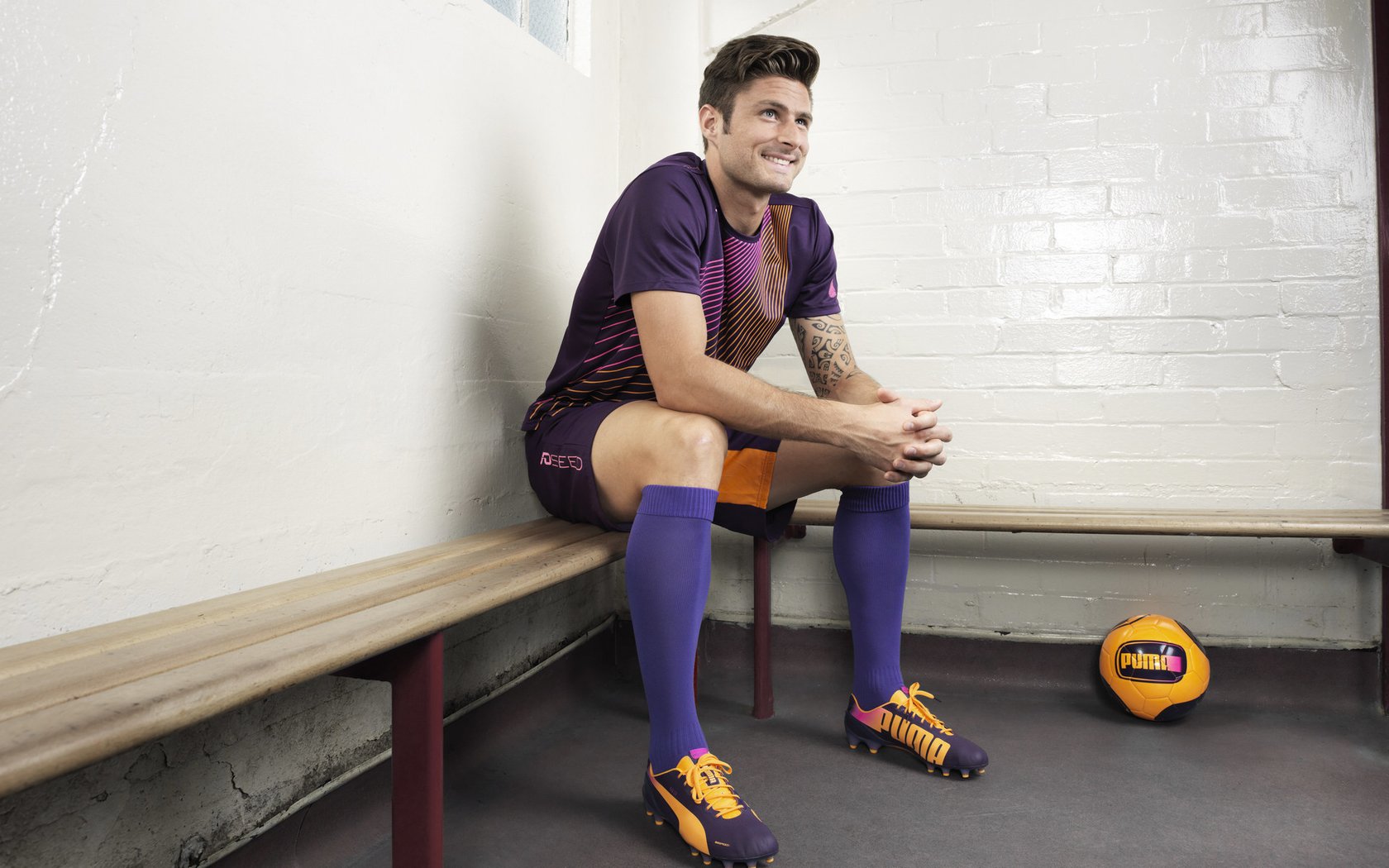 多所高校成立足球专项班结合文化与技战术训练，足球专项是什么