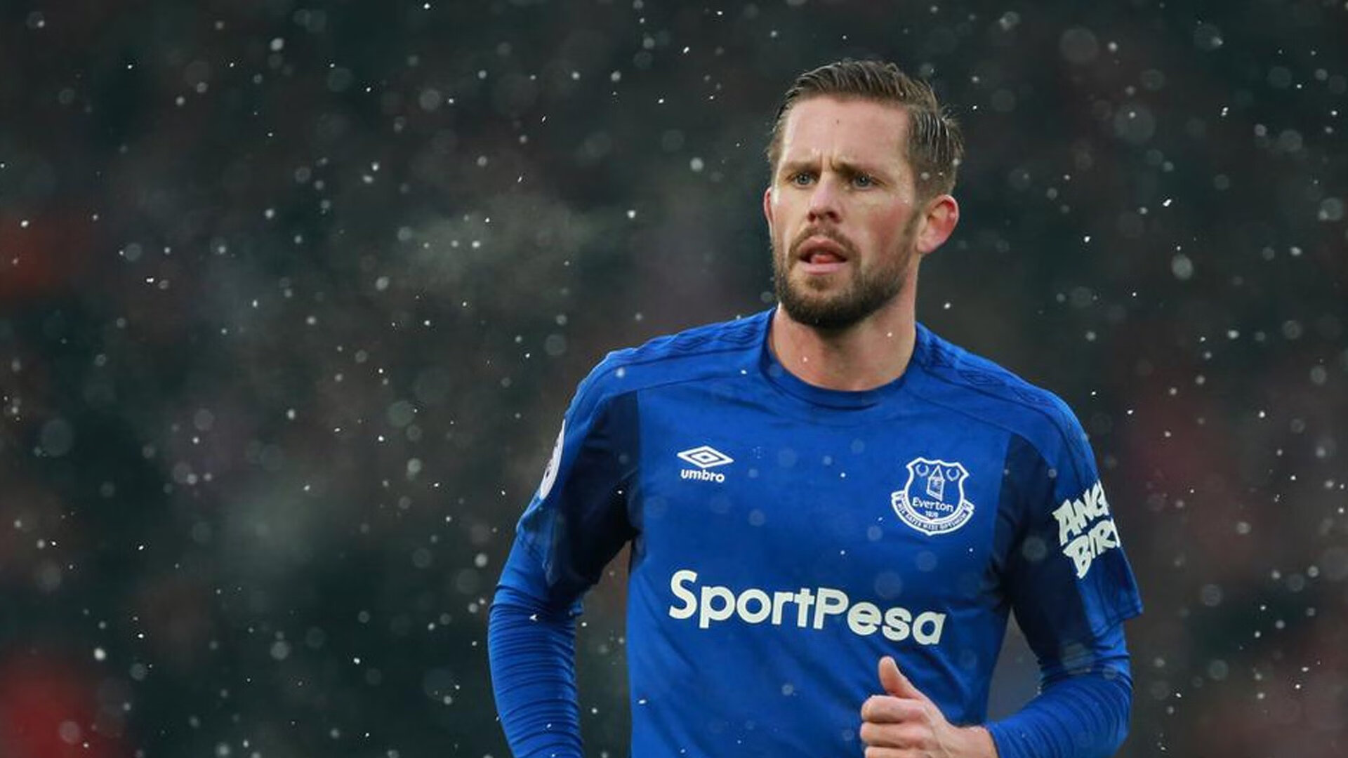 斯密斯：凭借战术敏感度，迅速改变比赛局势，成为全黑队的“战术核心”