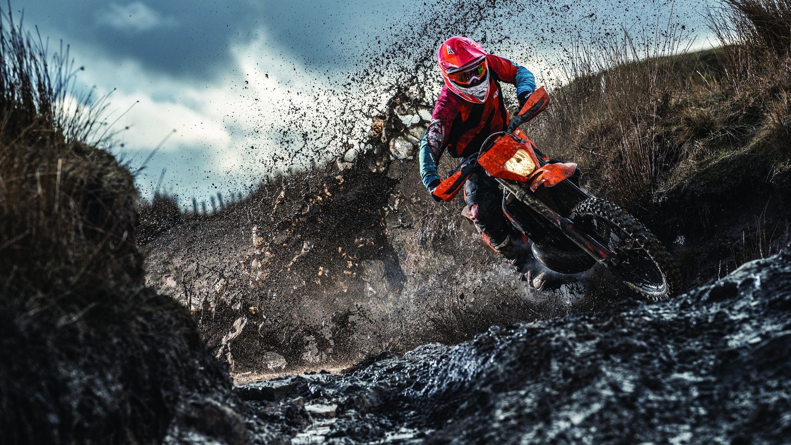 《英雄联盟》预选世界火爆开启，谁能登顶荣耀巅峰？